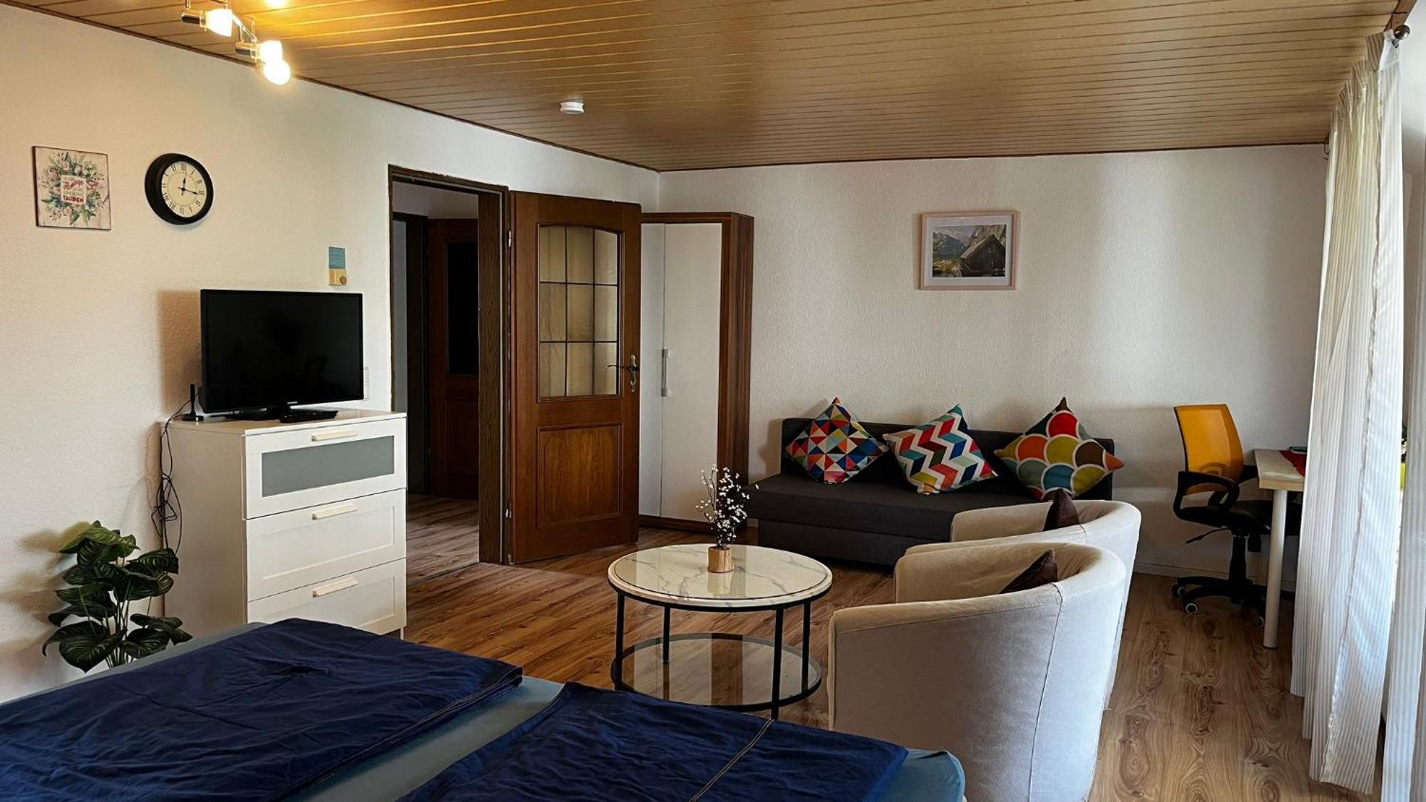 Private Studio Apartment With Balcony In Dortmund-Brackel Esterno foto
